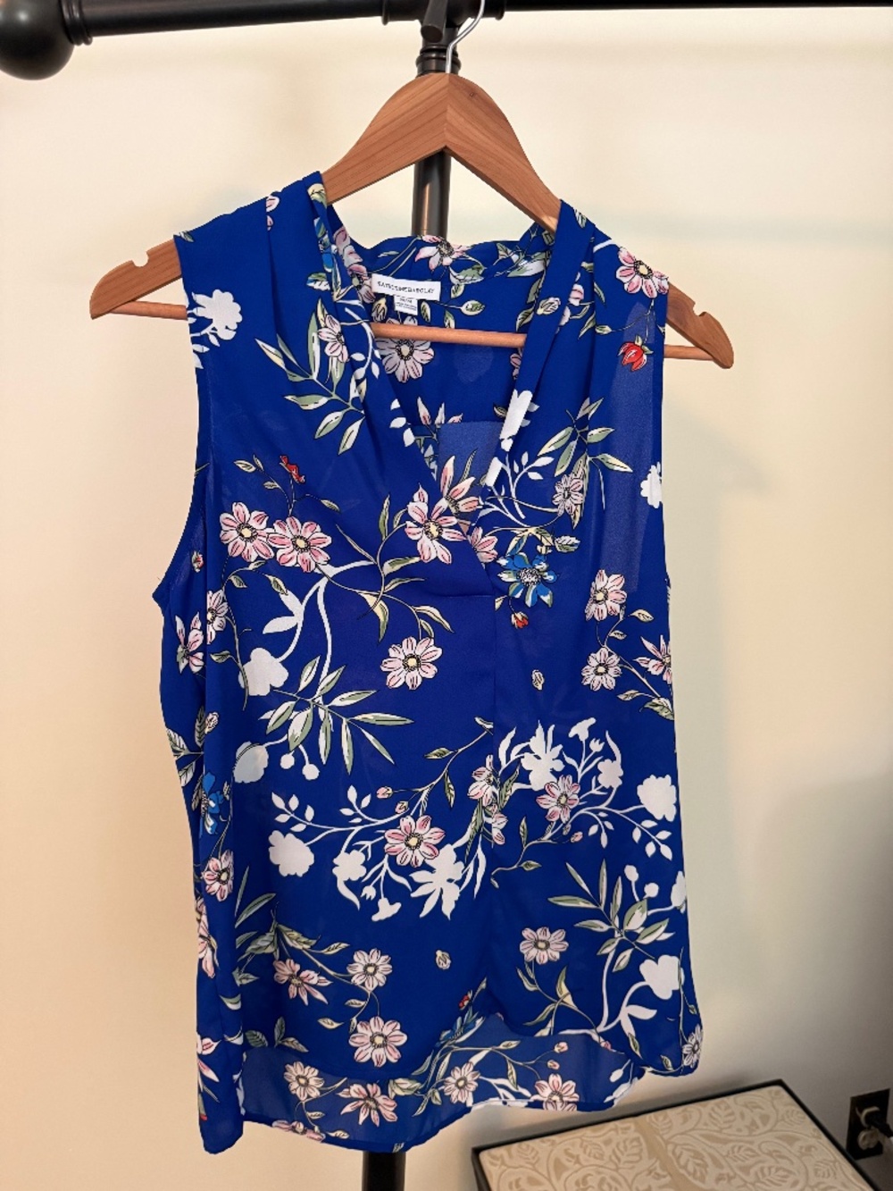 Katherine Barclay Royal Blue Floral Sleeveless Blouse Top - Size M